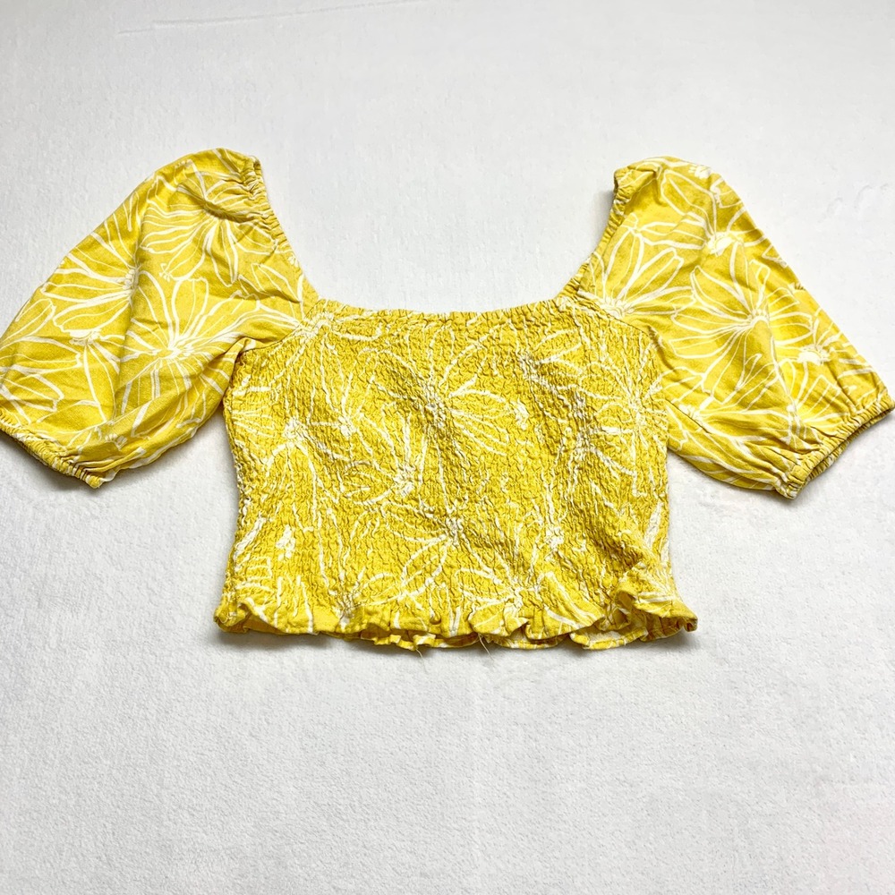 Universal Thread Smocked Puff Sleeve Crop Top Womens Size S Yellow Floral Linen